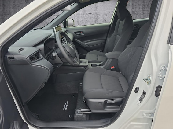 Vehicle image 3 Vehicle image 3