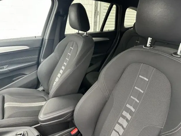 BMW X1 sDrive 18i Sport Line