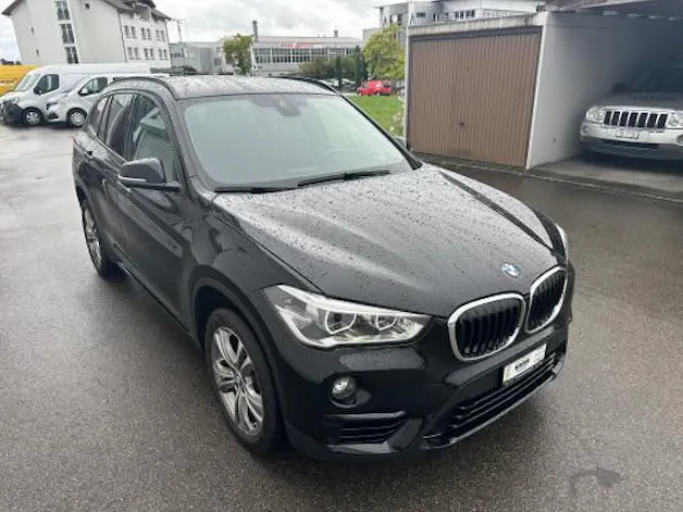 BMW X1 sDrive 18i Sport Line