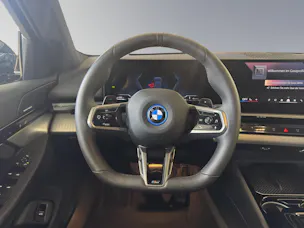 BMW 550e xDrive M Sport