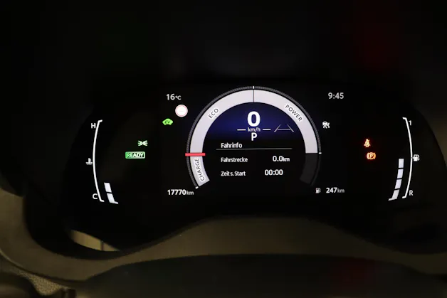 Toyota Yaris 1.5 VVT-i HSD Trend