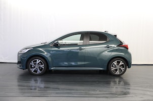 Vehicle image TOYOTA Yaris 1.5 VVT-i HSD Trend