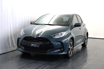 Vehicle image TOYOTA Yaris 1.5 VVT-i HSD Trend