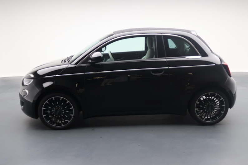 Vehicle image FIAT 500