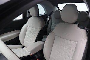 Vehicle image FIAT 500 Cabrio La Prima