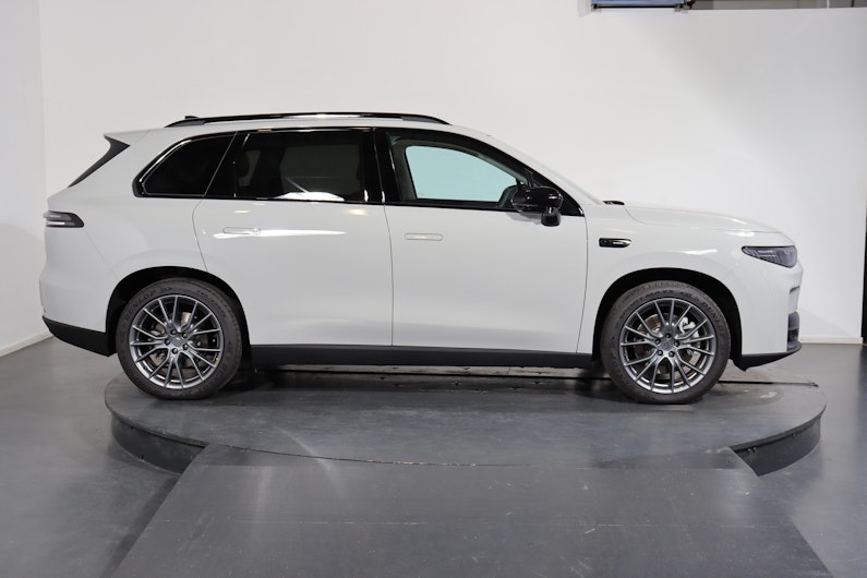 Vehicle image LEAPMOTOR C10