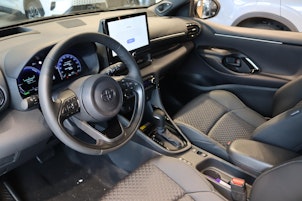 Vehicle image TOYOTA Yaris 1.5 VVT-i HSD Premium