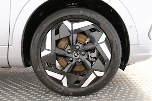 Vehicle image OPEL Grandland 1.6 T PHEV GSE