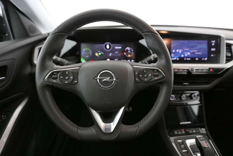 Vehicle image OPEL GRANDLAND