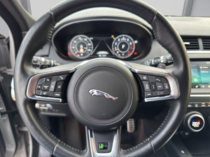 Vehicle image JAGUAR E-PACE