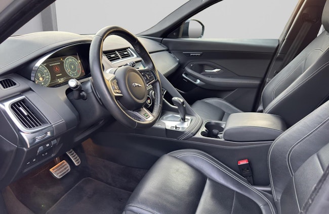 Vehicle image 6 Vehicle image 6