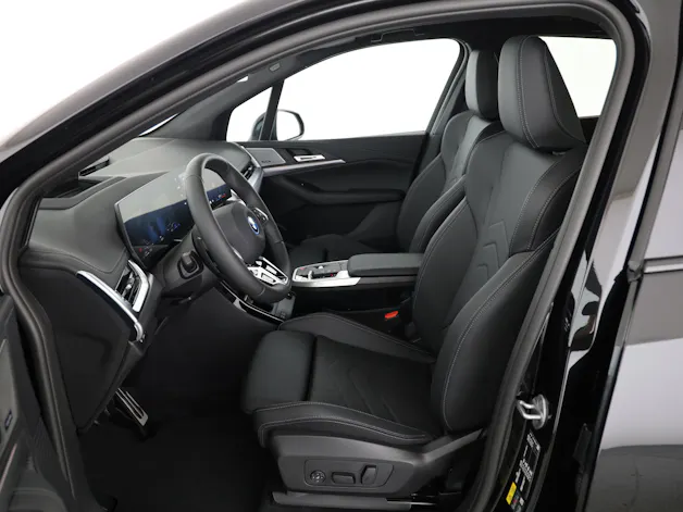 BMW 230e xDrive paddles Active Tourer