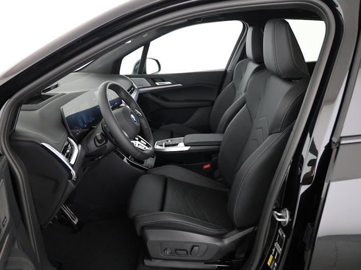 Vehicle image BMW 2 SERIES