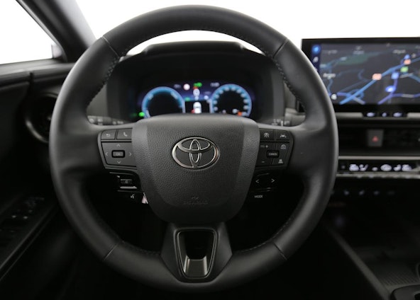 Vehicle image 4 Vehicle image 4