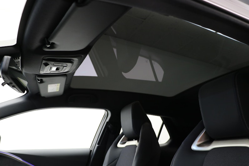 Vehicle image TOYOTA C-HR