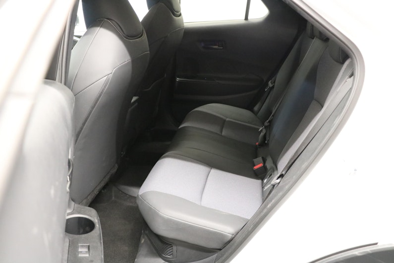 Vehicle image TOYOTA C-HR