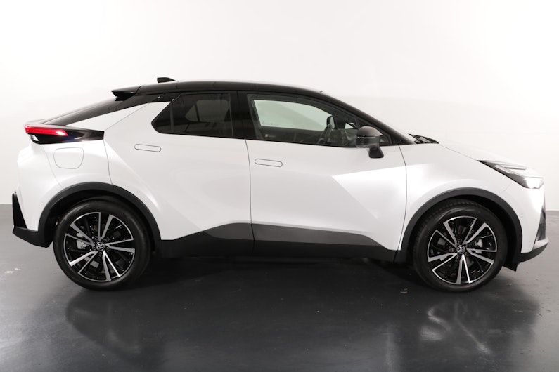 Vehicle image TOYOTA C-HR