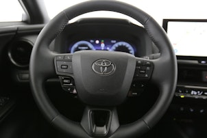 Vehicle image TOYOTA C-HR 2.0 HEV Trend 4x4