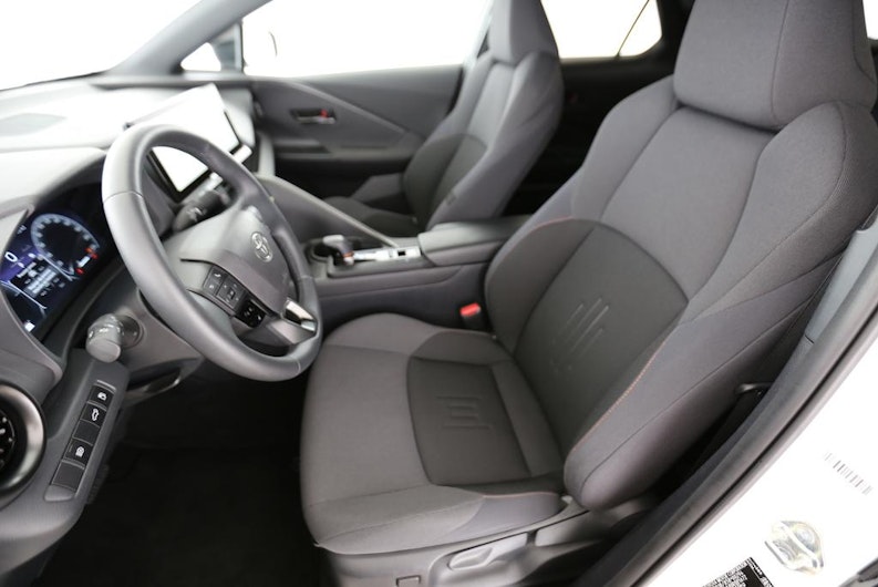 Vehicle image TOYOTA C-HR