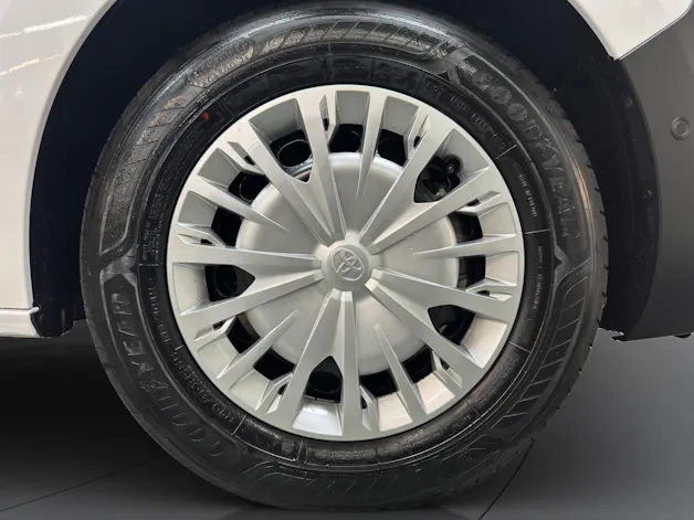 Toyota PROACE Van L1 2.2 D Advanced
