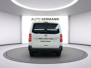 Toyota PROACE Van L1 2.2 D Advanced