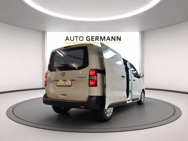 Toyota PROACE Van L1 2.2 D Advanced