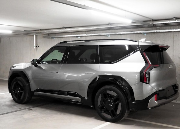 Vehicle image 6 Vehicle image 6