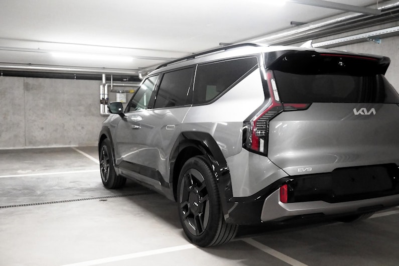 Vehicle image KIA EV9