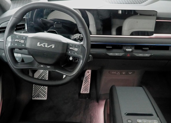 Vehicle image 4 Vehicle image 4