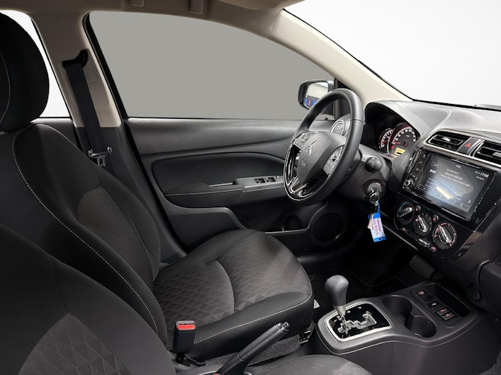 Vehicle image MITSUBISHI SPACE STAR