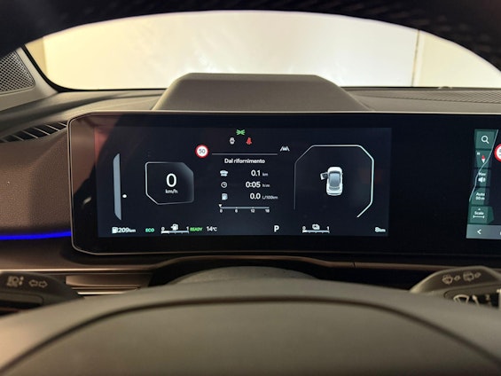 Vehicle image 9 Vehicle image 9