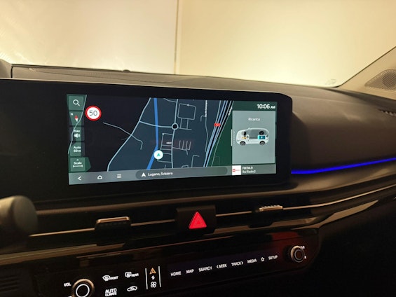 Vehicle image 13 Vehicle image 13