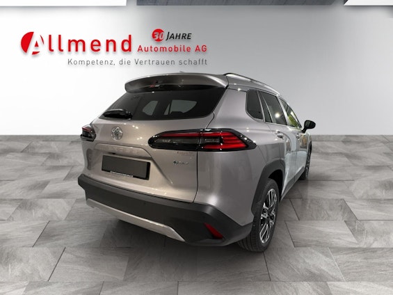 Vehicle image 4 Vehicle image 4