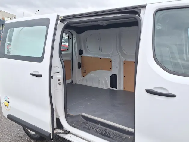 Toyota PROACE Van L1 1.6 D Terra