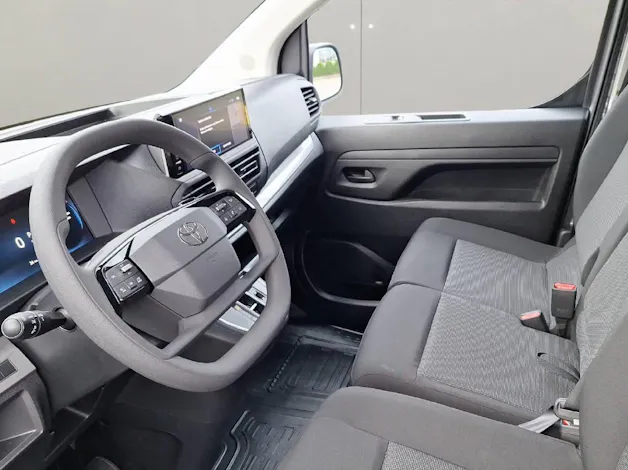 Toyota PROACE Van L1 2.0 D Advanced