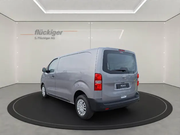 Toyota PROACE Van L1 2.0 D Advanced