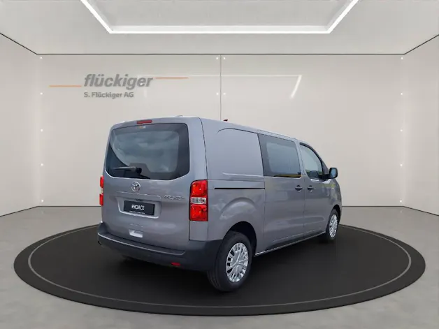 Toyota PROACE Van L1 2.0 D Advanced