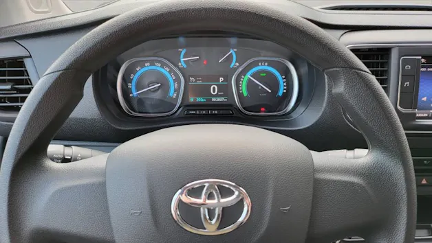 Toyota PROACE Van L1 50KWh 7kW OBC Active