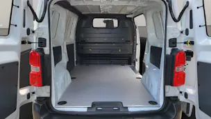 Toyota PROACE Van L1 50KWh 7kW OBC Active