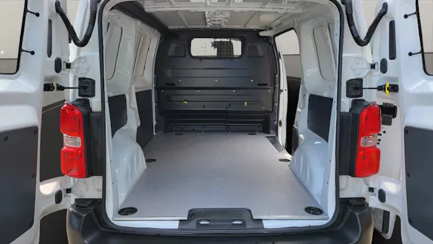 Toyota PROACE Van L1 50KWh 7kW OBC Active