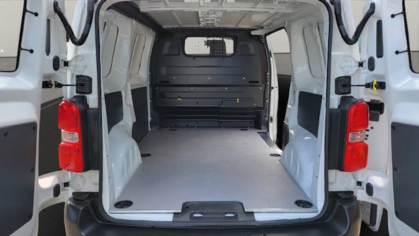 Vehicle image 10 Vehicle image 10