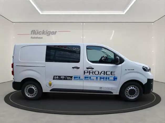 Toyota PROACE Van L1 50KWh 7kW OBC Active