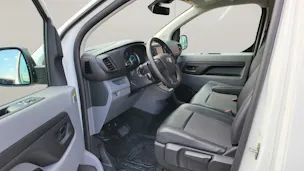 Toyota PROACE Van L1 50KWh 7kW OBC Active