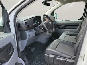 Toyota PROACE Van L1 50KWh 7kW OBC Active