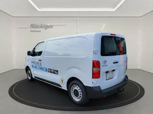 Toyota PROACE Van L1 50KWh 7kW OBC Active