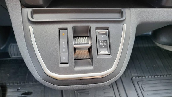 Vehicle image 13 Vehicle image 13