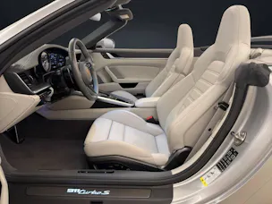 PORSCHE 911 Turbo S Cabriolet
