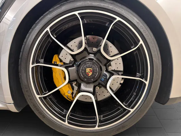 PORSCHE 911 Turbo S Cabriolet