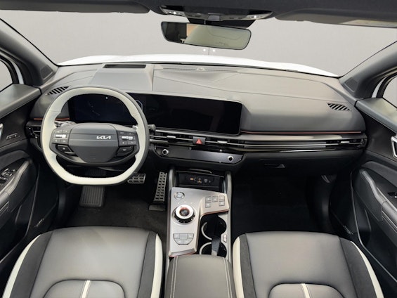 Vehicle image 10 Vehicle image 10