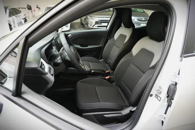 Mitsubishi Colt 1.6 HEV Invite